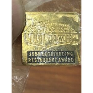New vintage 1997 McDonald's Outstanding Restaurant Award employee promo‎ ad pin